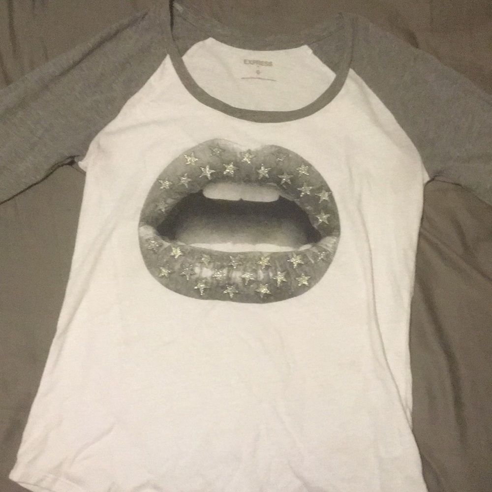 Express t-shirt